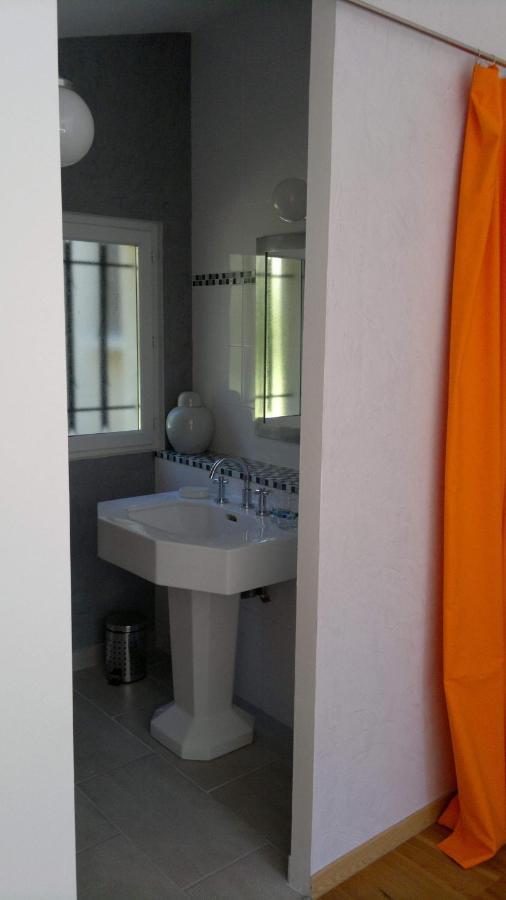A L'Est D'Uzes Villa Saint-Siffret Phòng bức ảnh